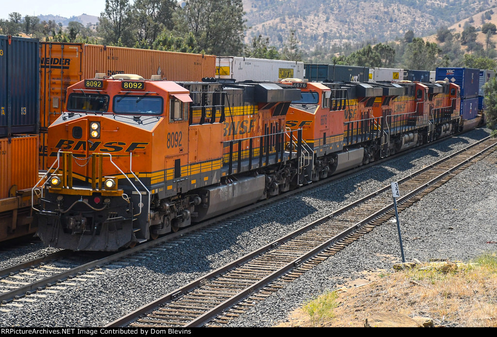 BNSF 8092